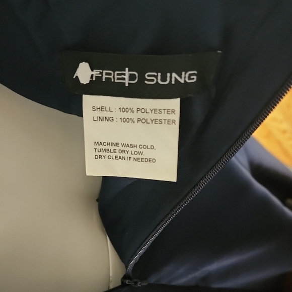 BONED CORSET CLOSED-BACK SATIN GOWN WITH FULL SKIRT AND POCKETS IN MIDNIGHT NAVY - Picture 2 of 9